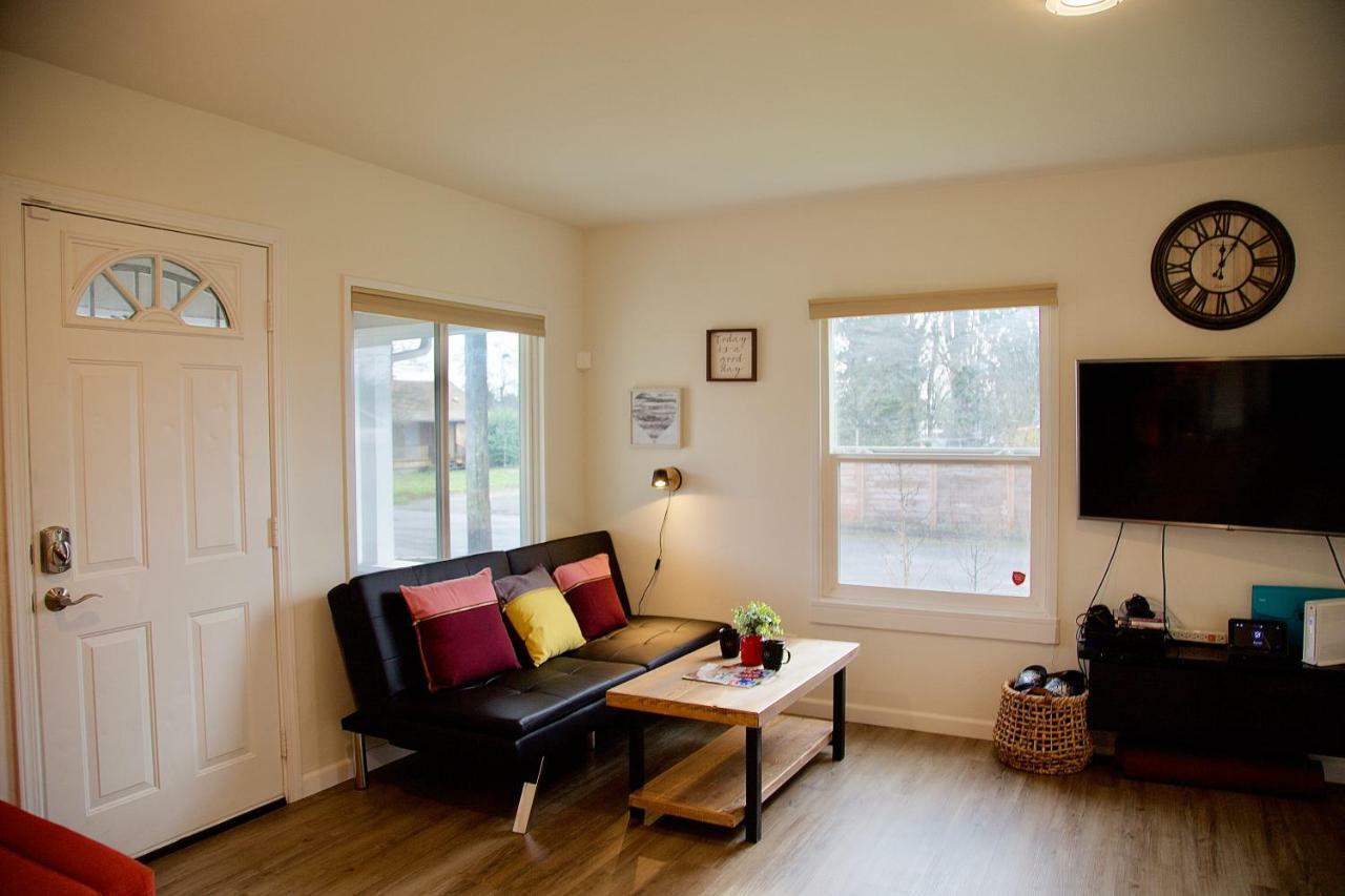 Cozy Home Conveniently Located With King Bed ทาโคมา ภายนอก รูปภาพ
